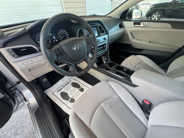 Used 2017 Hyundai Sonata ECO FWD image 9