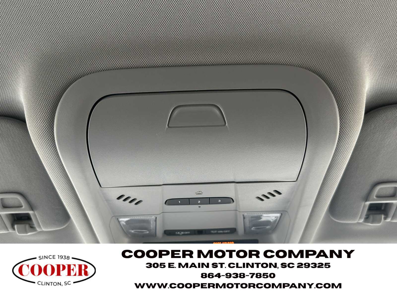 Used 2024 GMC Terrain AT4 w/ Tech Package AWD/4WD image 23