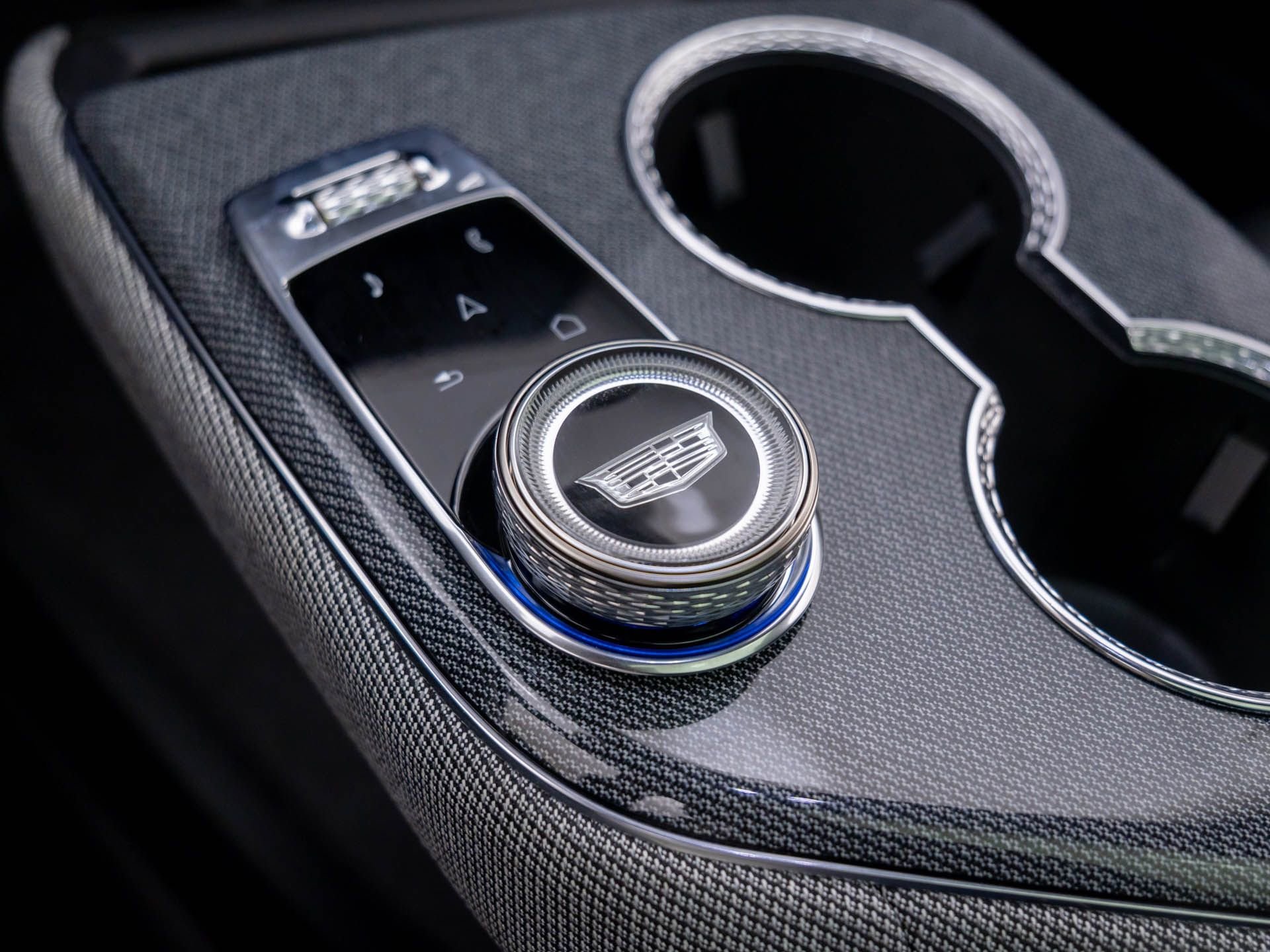 Certified 2025 Cadillac Optiq Sport 2 w/ LPO, Floor Liner Package image 22