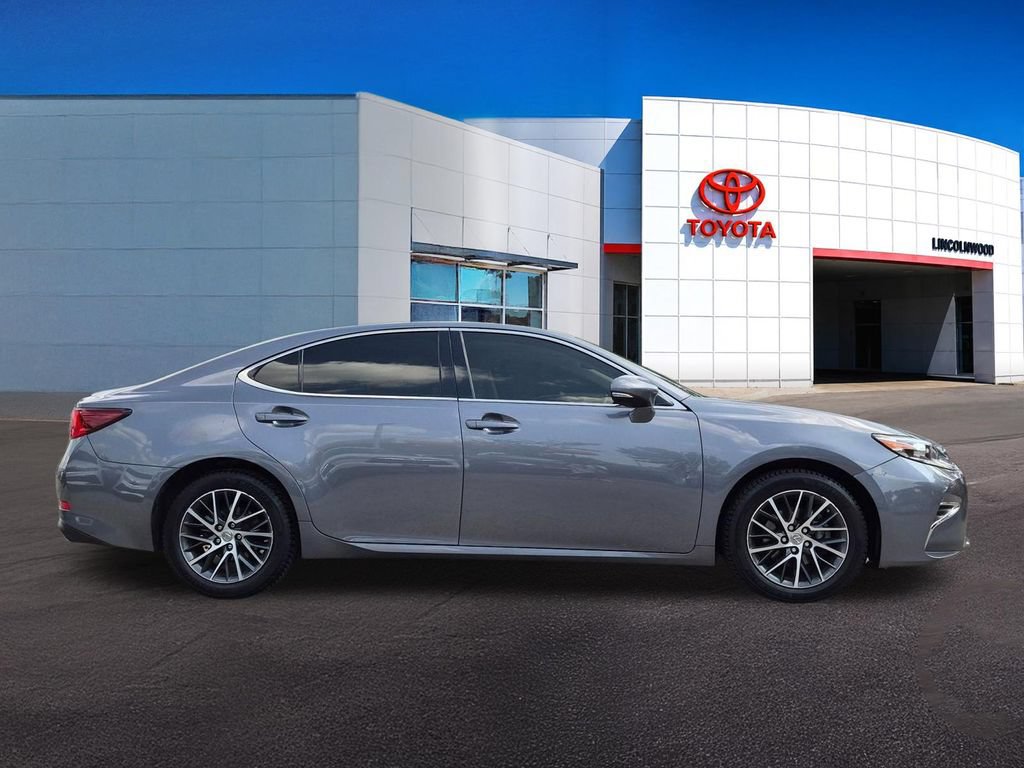Used 2016 Lexus ES 350 w/ Luxury Package w/Wood Trim FWD image 8