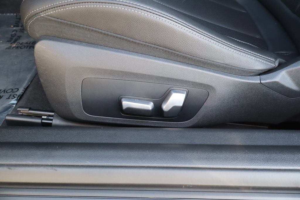 Used 2022 BMW 230i Coupe w/ Convenience Package RWD image 22