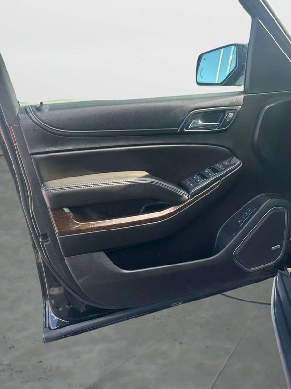 Used 2018 Chevrolet Tahoe LT w/ Luxury Package AWD/4WD image 20