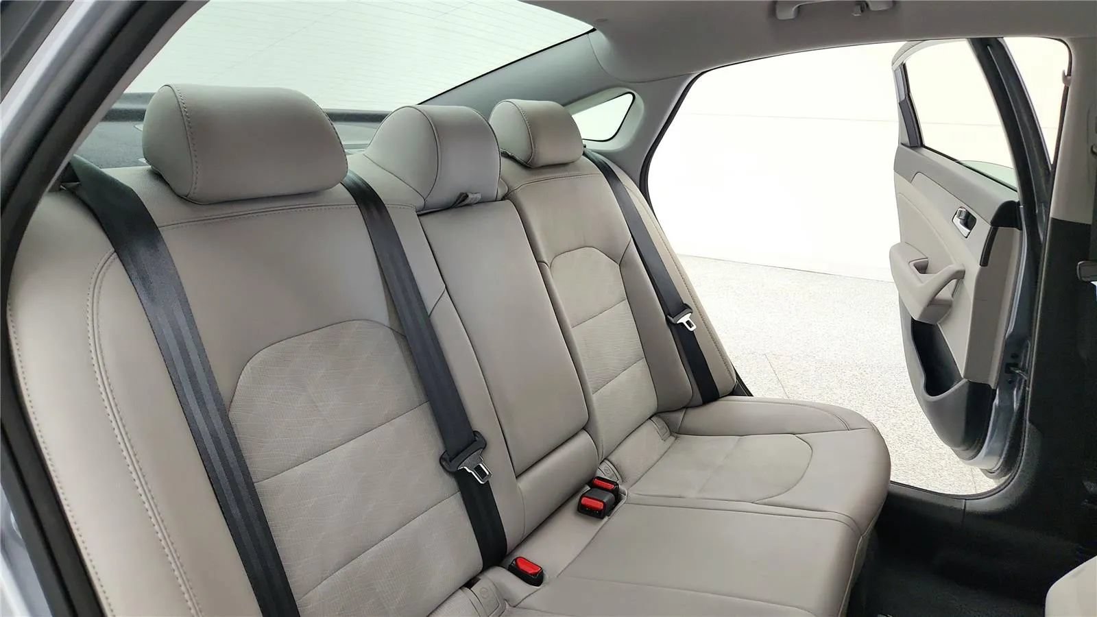Used 2015 Hyundai Sonata Sport w/ Option Group 04 FWD image 35