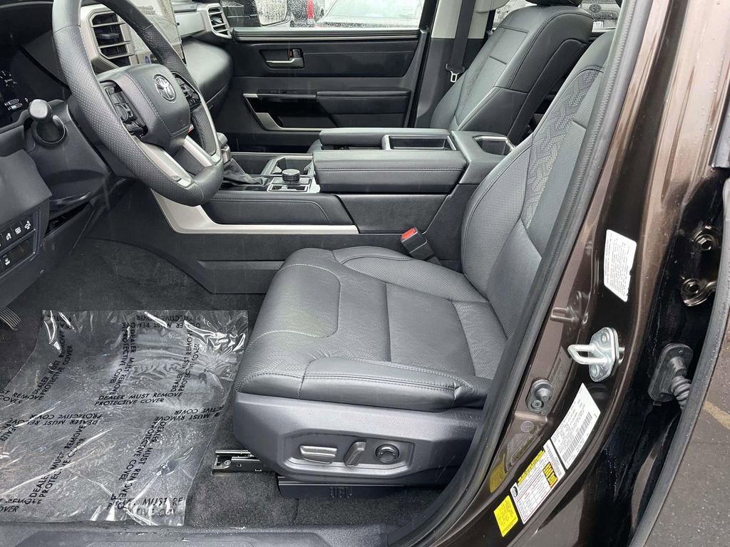 Used 2024 Toyota Tundra Limited image 29
