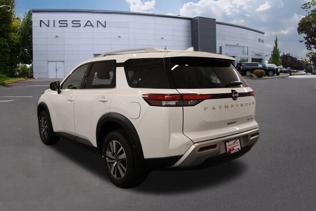 New 2025 Nissan Pathfinder SL image 4
