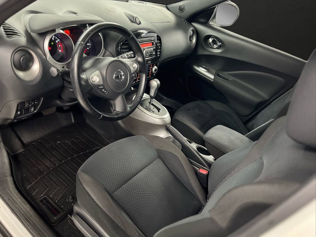 Used 2013 Nissan Juke SV image 17