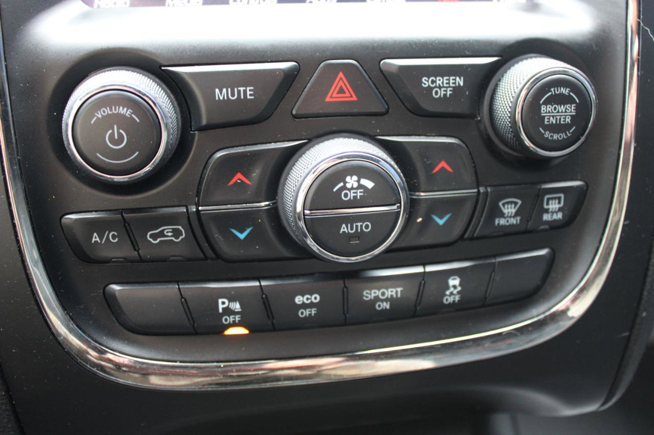 Used 2018 Dodge Durango R/T w/ Blacktop Package image 29