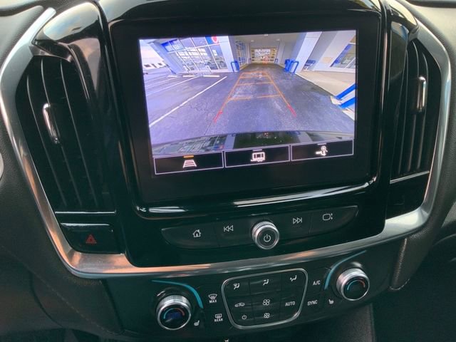 Used 2023 Chevrolet Traverse LT image 25