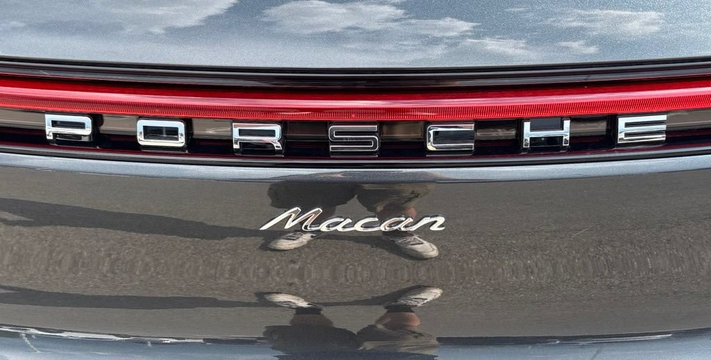 New 2026 Porsche Macan AWD/4WD image 12