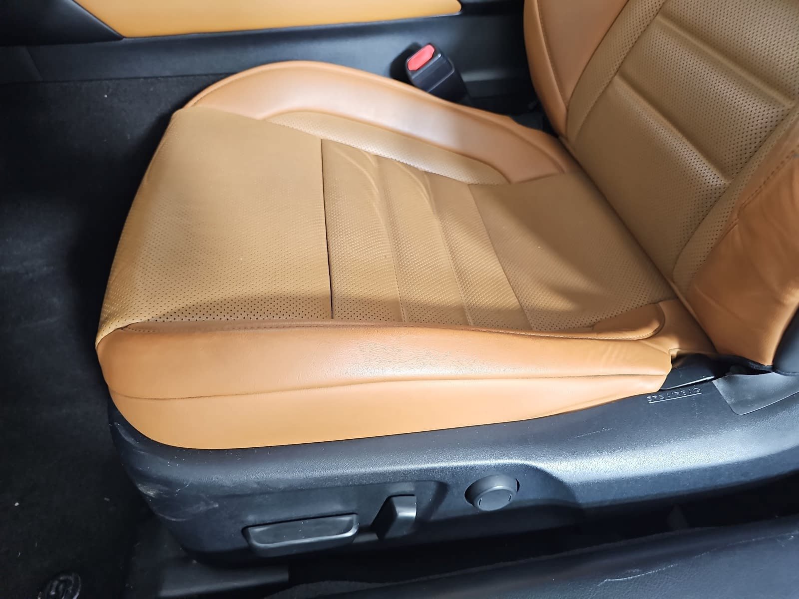 Used 2019 Lexus RC 300 w/ Accessory Package RWD image 26