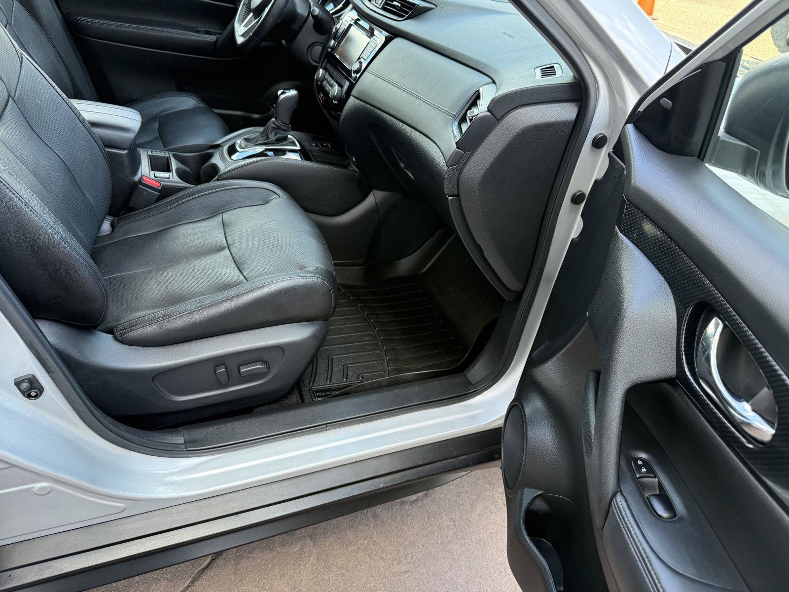 Used 2020 Nissan Rogue SL w/ Premium Package AWD/4WD image 21