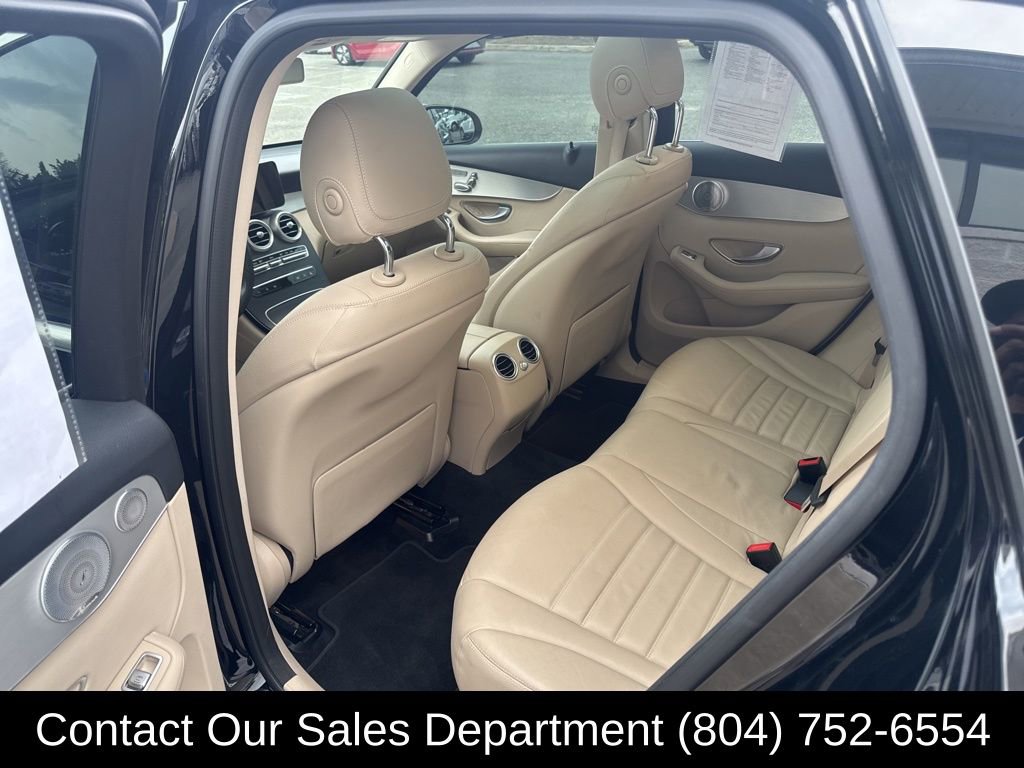Used 2020 Mercedes-Benz GLC 300 4MATIC image 10