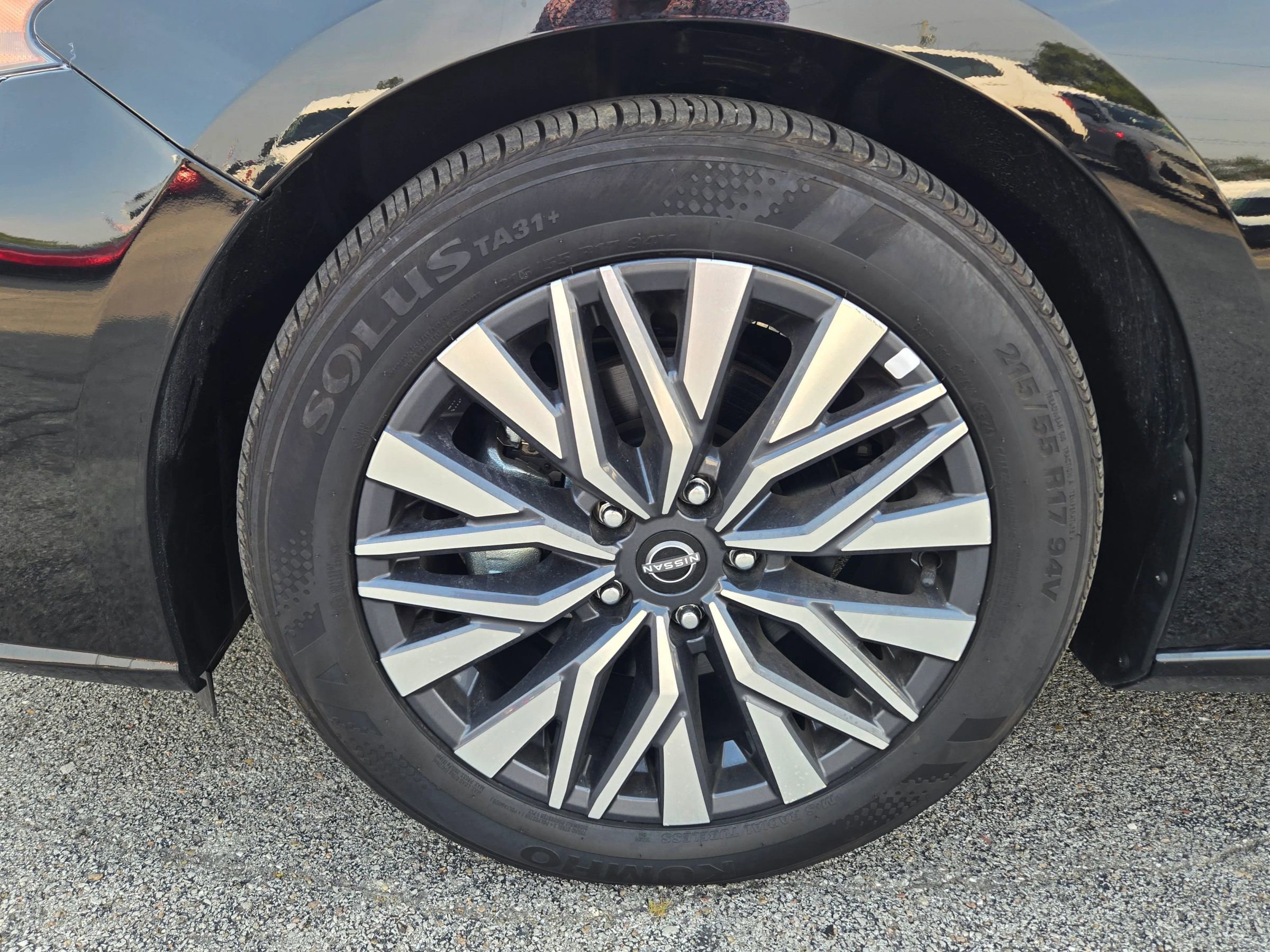 Used 2025 Nissan Altima 2.5 SV image 20