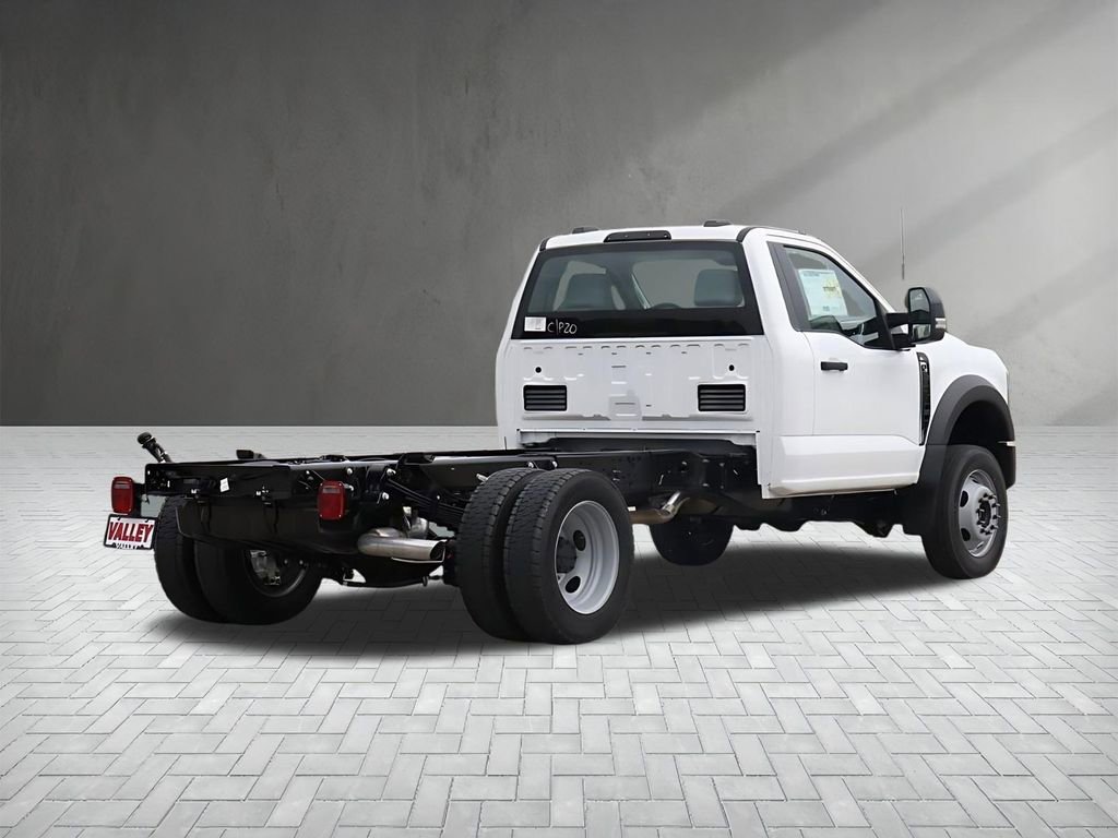 New 2025 Ford F550 4x4 Regular Cab Super Duty image 7