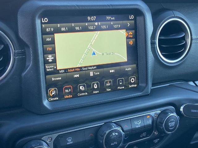 Used 2023 Jeep Wrangler Unlimited Sahara AWD/4WD image 9
