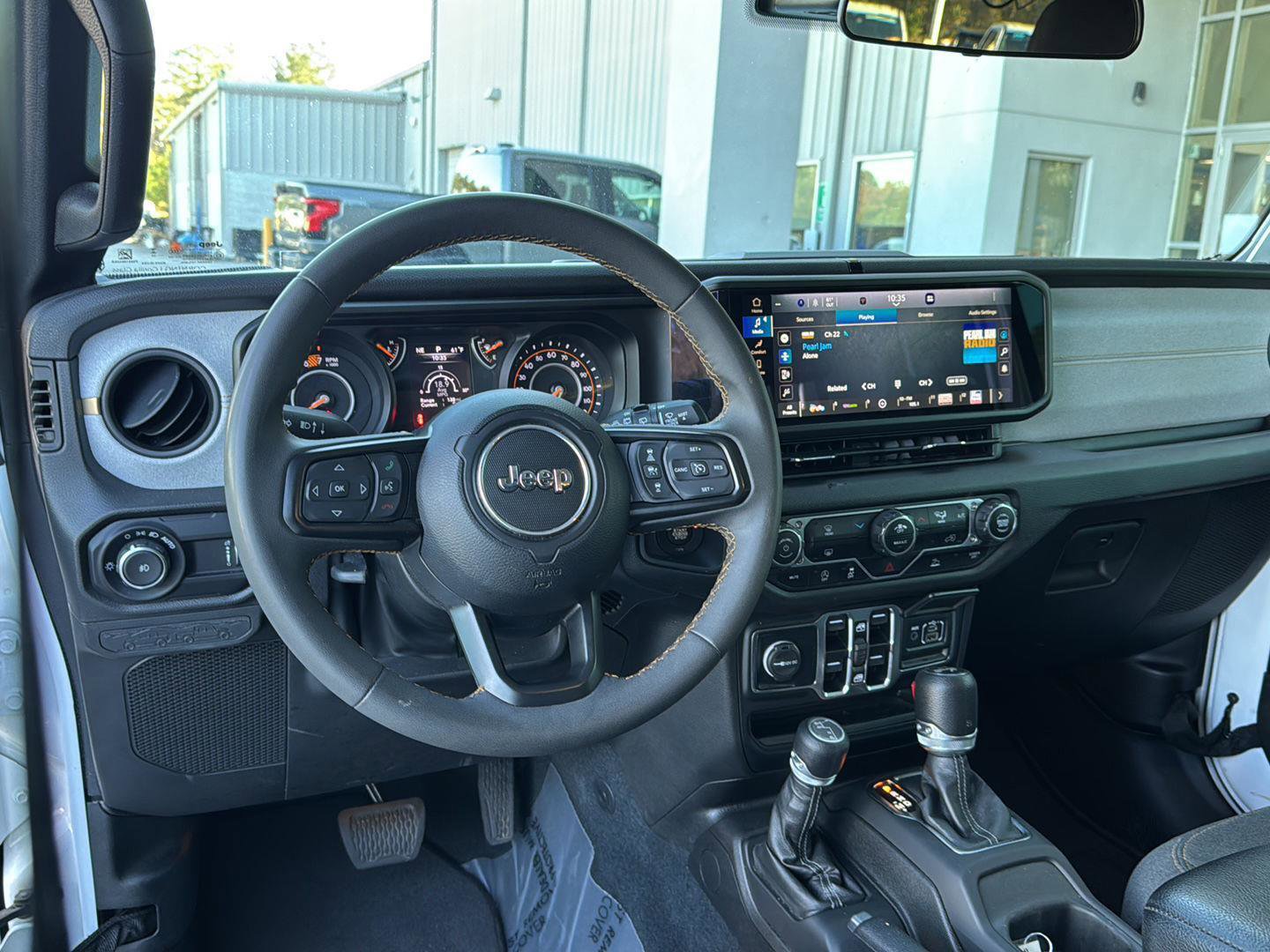 Used 2024 Jeep Wrangler Sport S image 16