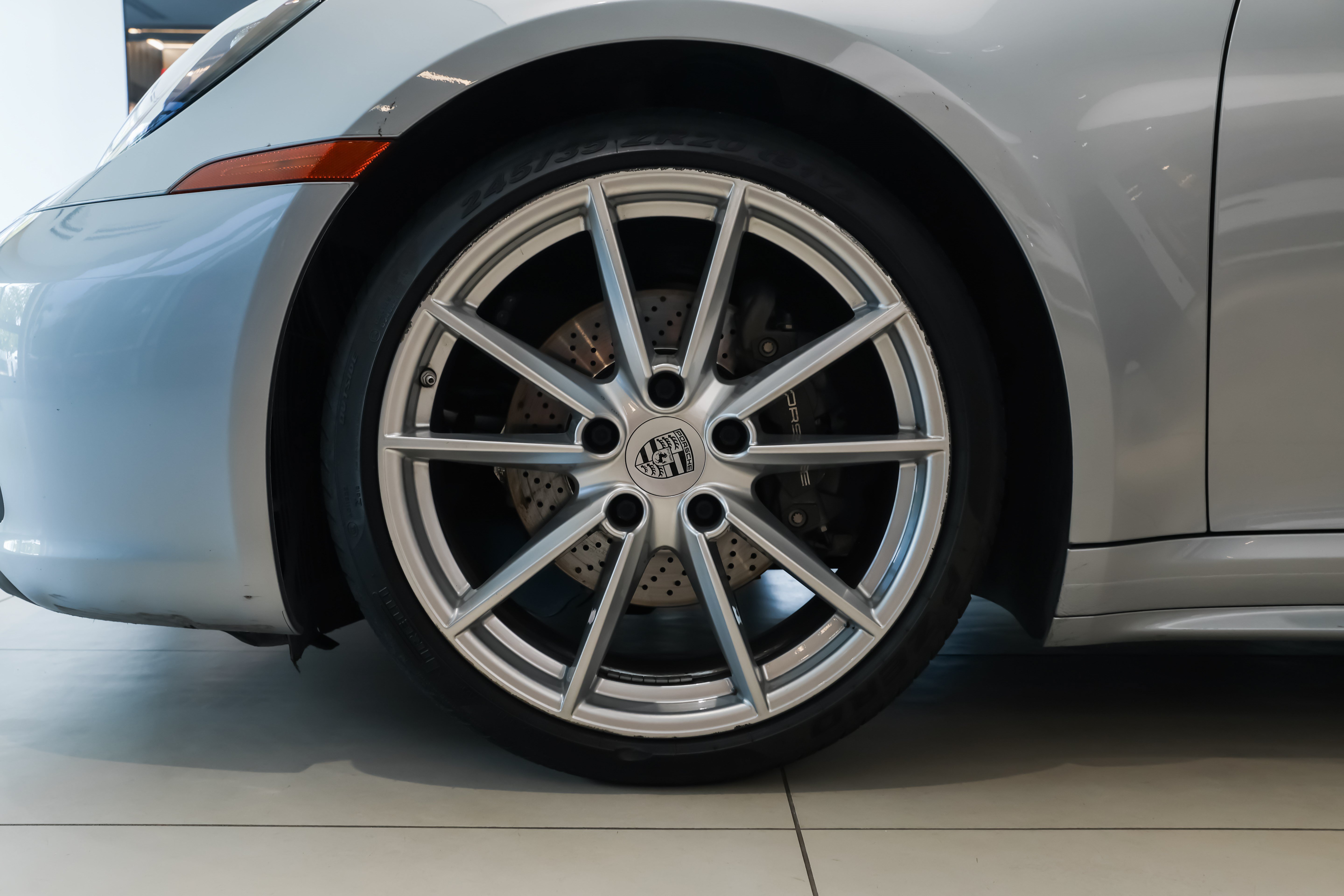 Used 2022 Porsche 911 Carrera 4 AWD/4WD image 32