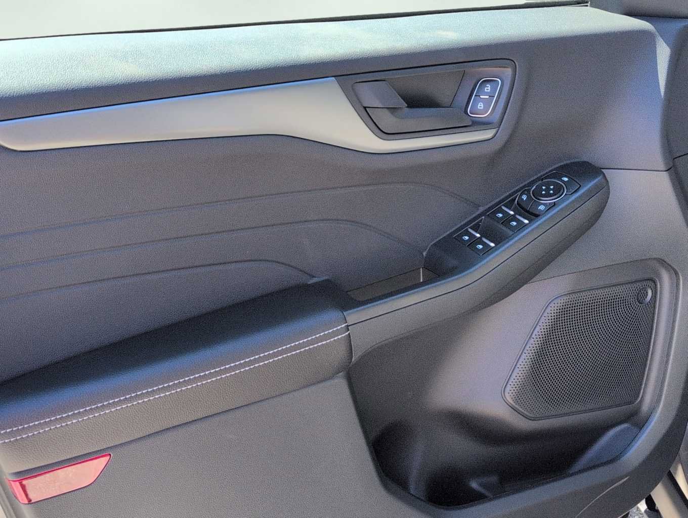 New 2026 Ford Escape Active FWD image 6