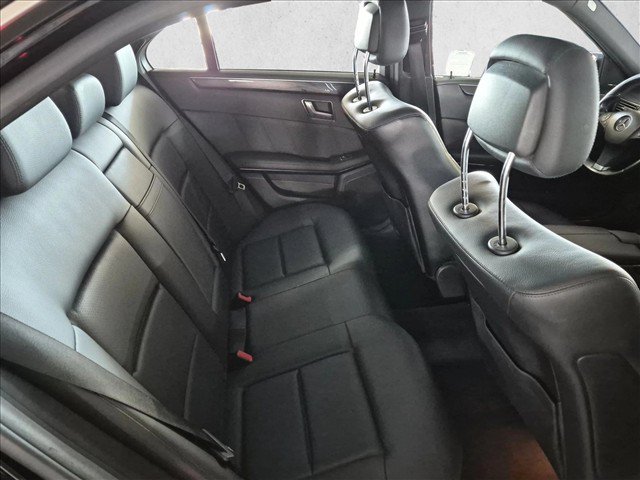 Used 2010 Mercedes-Benz E 350 Sedan image 21