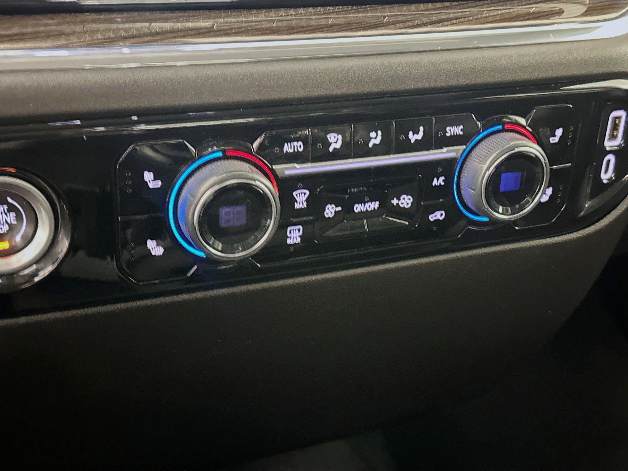 Used 2024 Chevrolet Silverado 1500 LT image 23