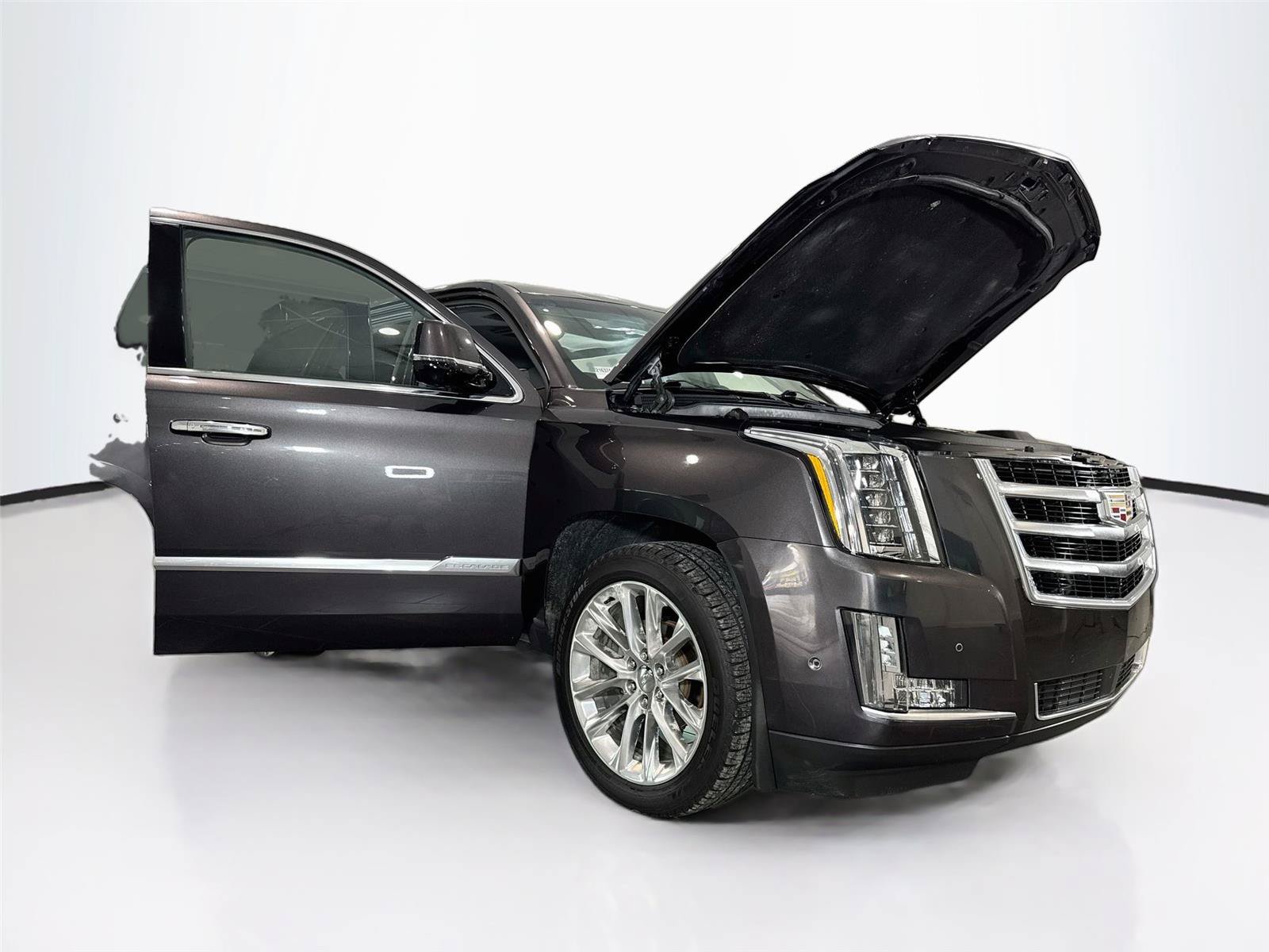 Used 2017 Cadillac Escalade Premium Luxury AWD/4WD image 43