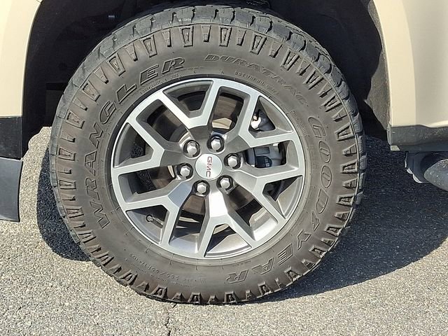 Used 2022 GMC Canyon AT4 w/ Trailering Package image 8