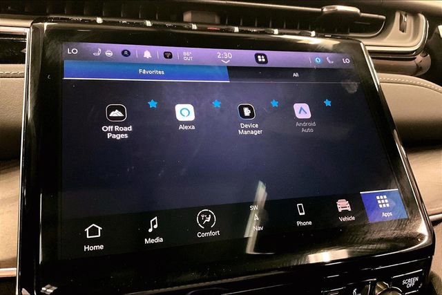 Used 2024 Jeep Grand Cherokee Overland w/ Luxury Tech Group IV image 38