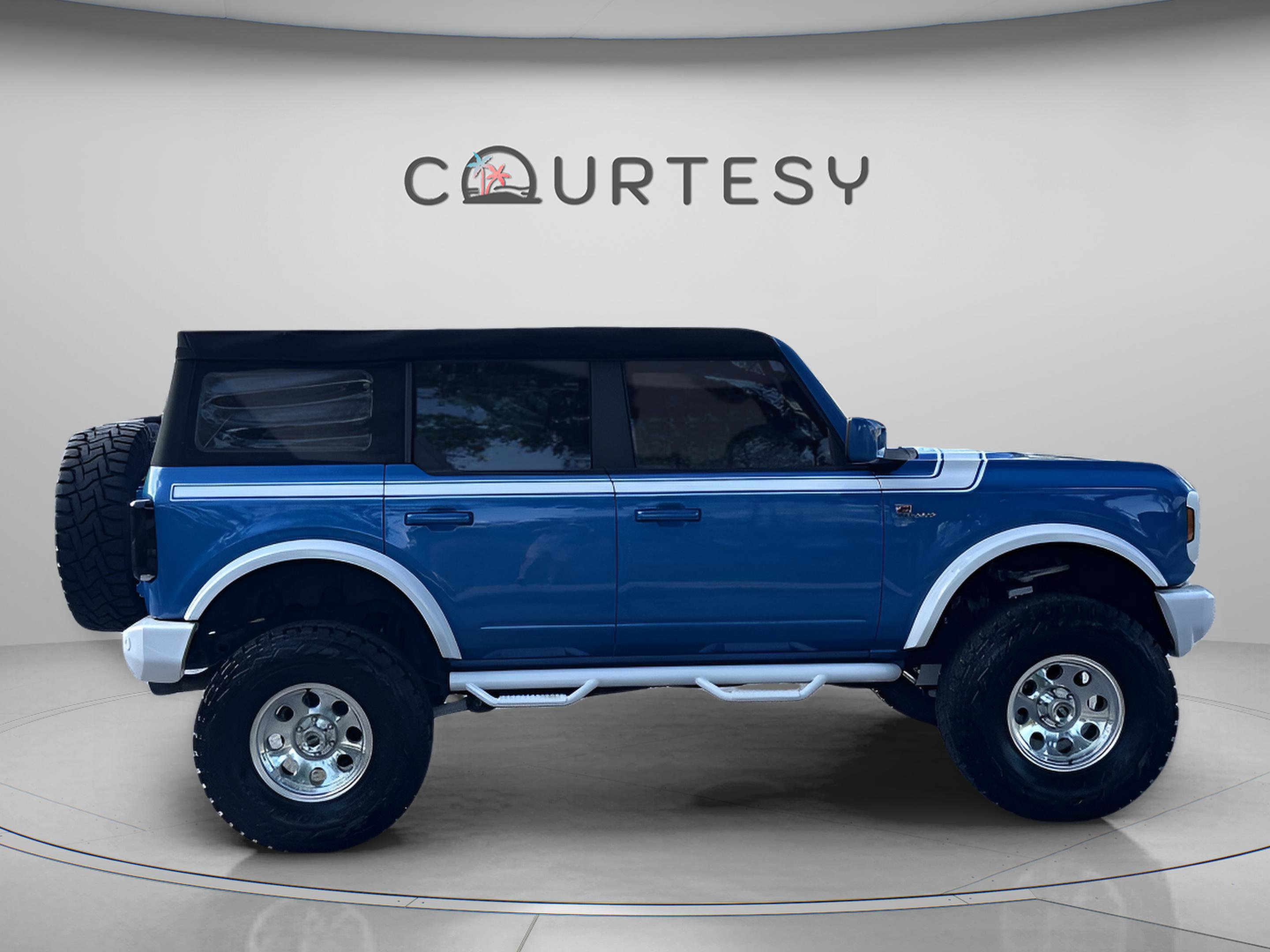 Used 2023 Ford Bronco Big Bend image 9