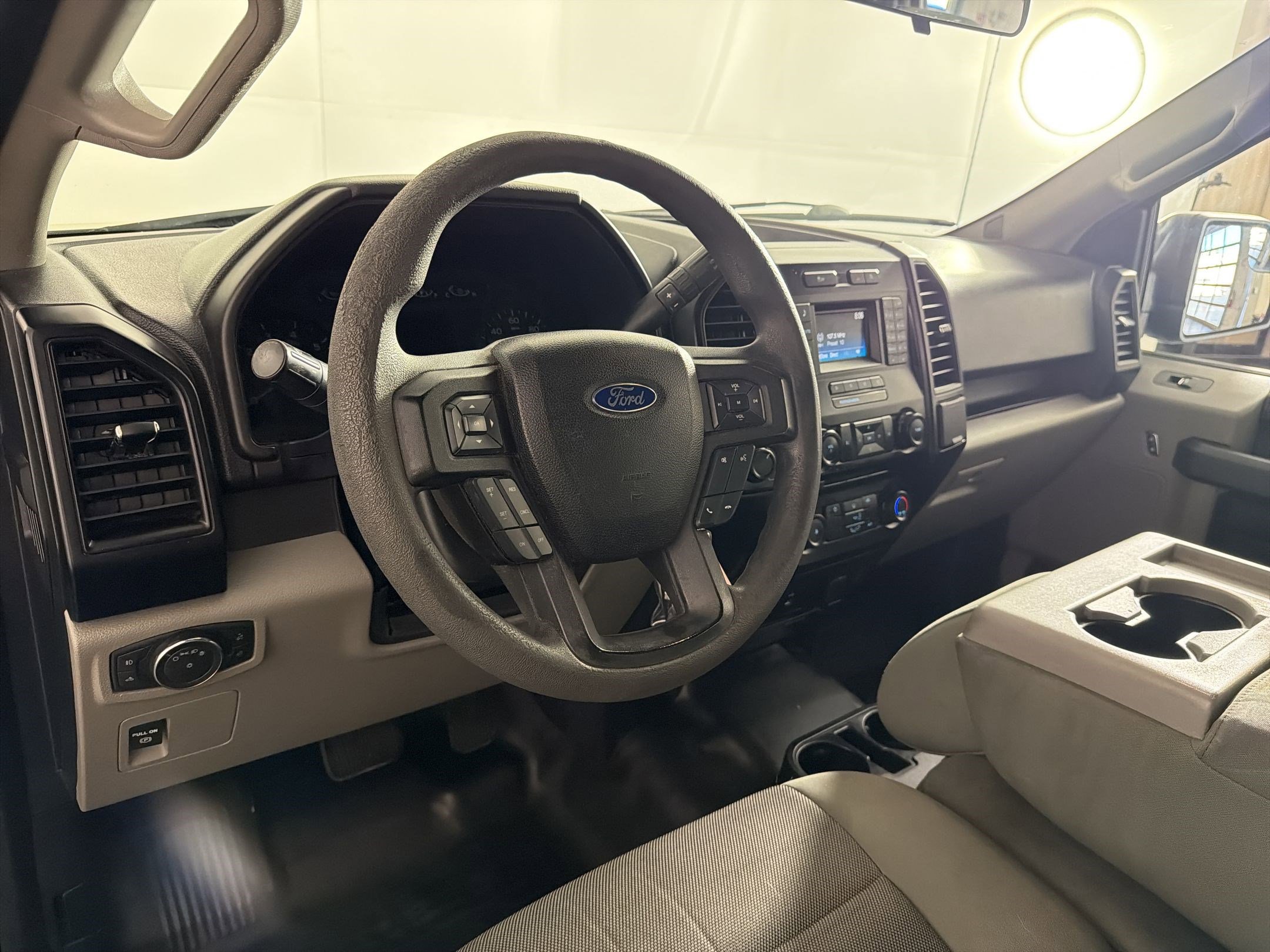 Used 2016 Ford F150 XL w/ Equipment Group 101A Mid image 4