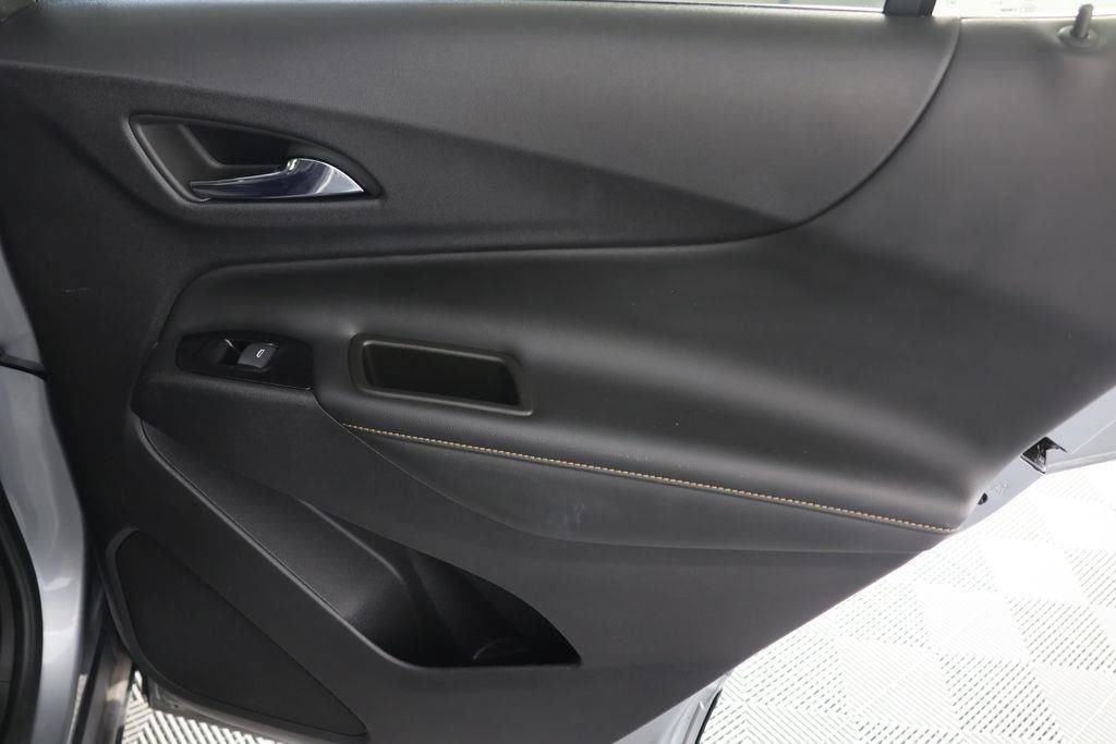 Used 2023 Chevrolet Equinox Premier AWD/4WD image 29