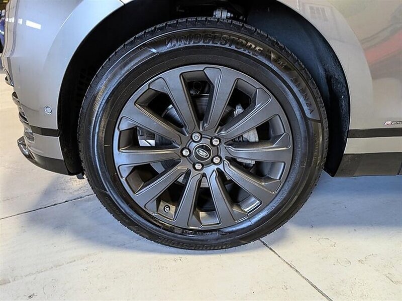 Used 2019 Land Rover Range Rover Velar R-Dynamic SE AWD/4WD image 15