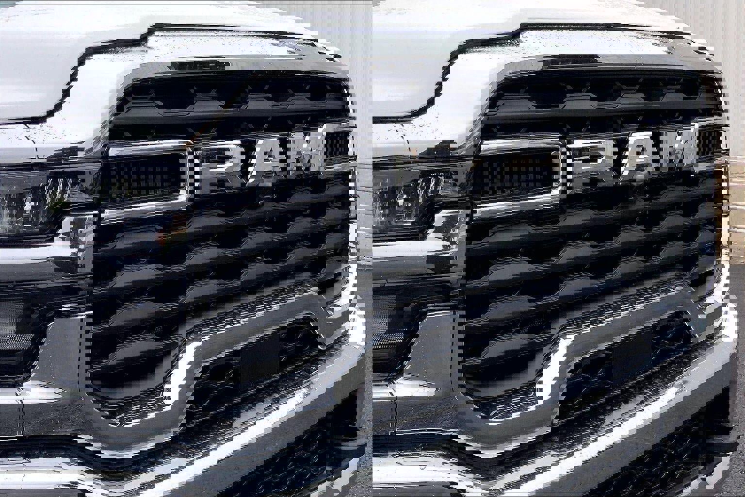 New 2026 RAM 5500 Tradesman image 23