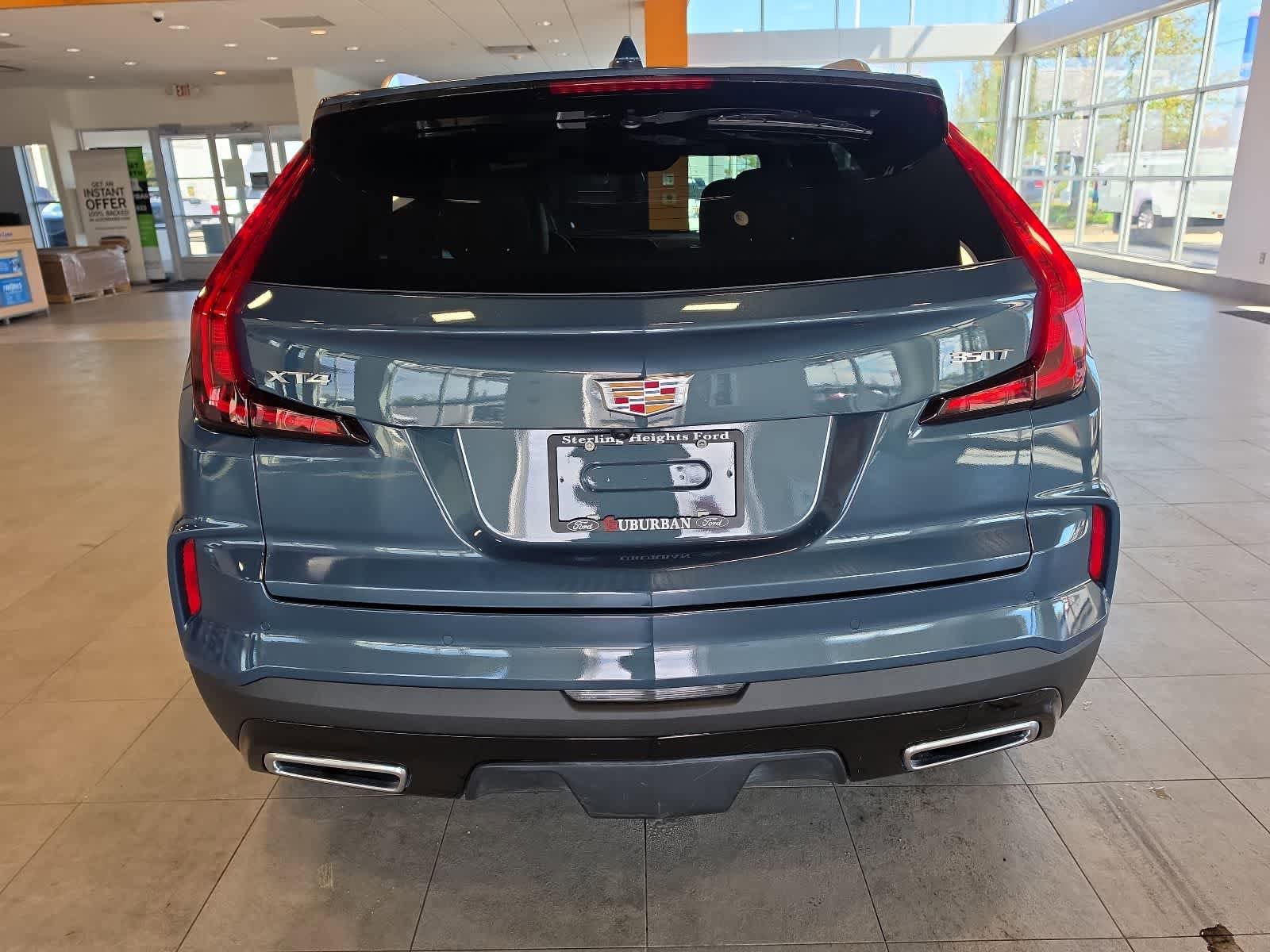Used 2025 Cadillac XT4 Premium Luxury w/ Cold Weather Package AWD/4WD image 11