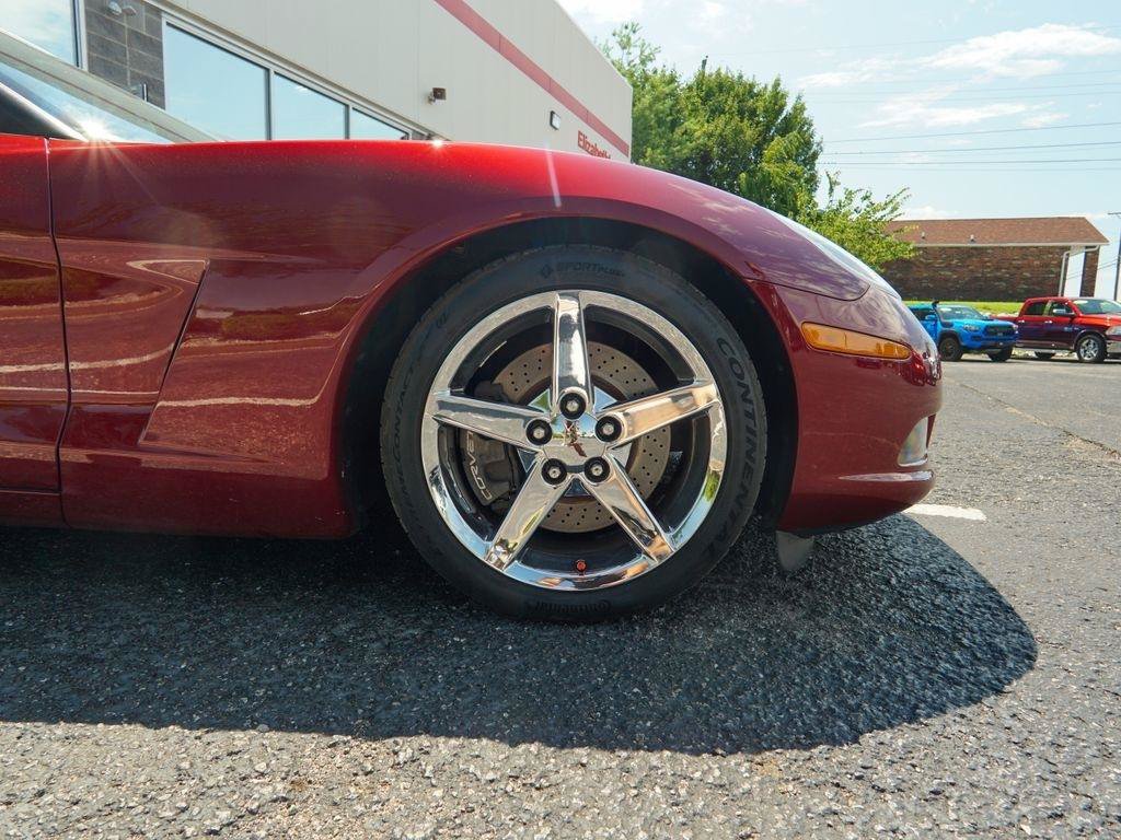 Used 2007 Chevrolet Corvette Convertible w/ Preferred Equipment Group RWD image 9