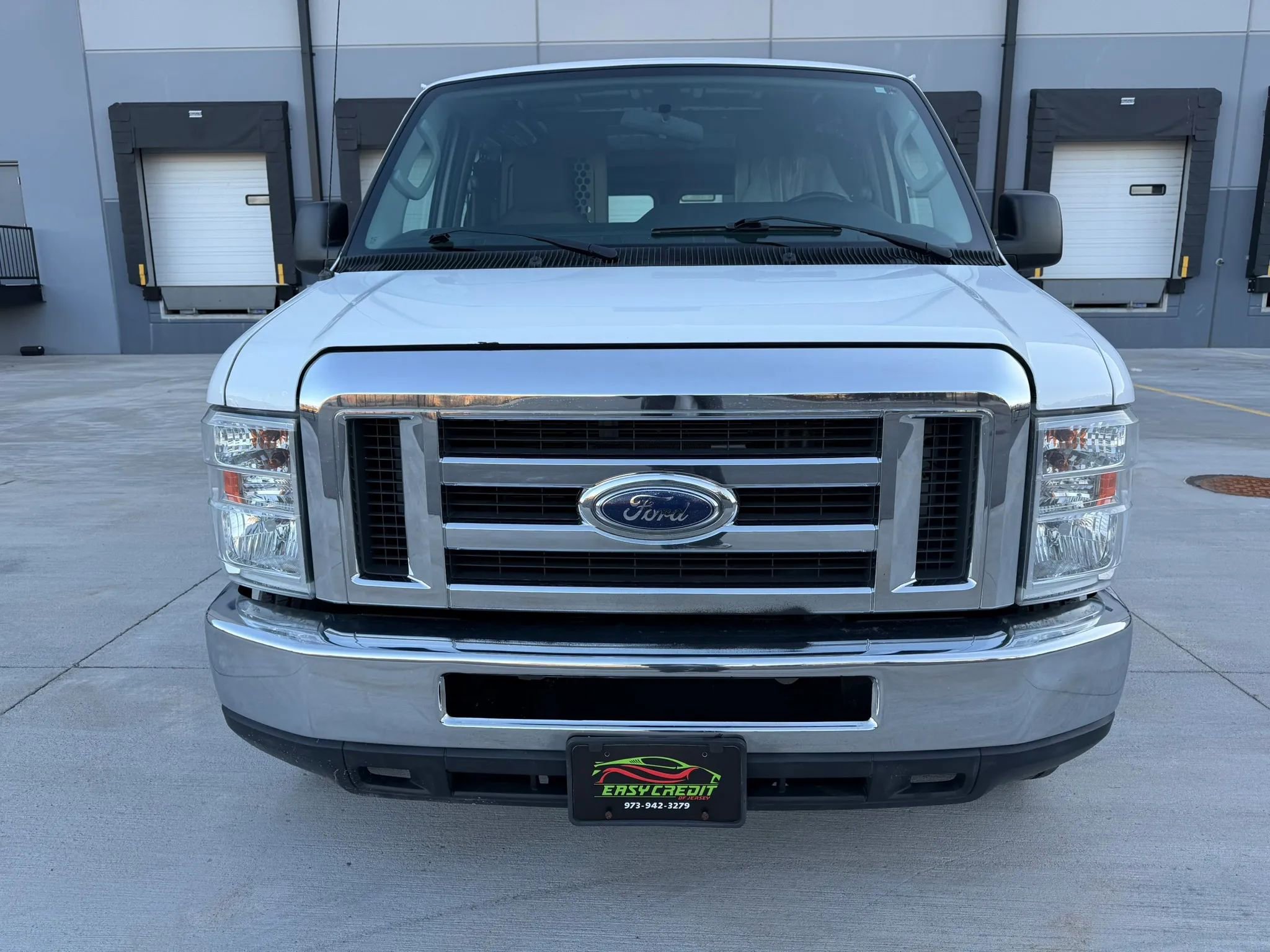 Used 2014 Ford E-250 and Econoline 250 Van 3D w/ Power Group image 18