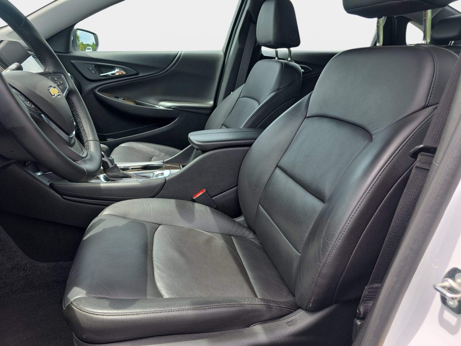 Used 2024 Chevrolet Malibu LT FWD image 14