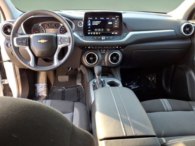 Used 2024 Chevrolet Blazer LT w/ Convenience Package FWD image 13