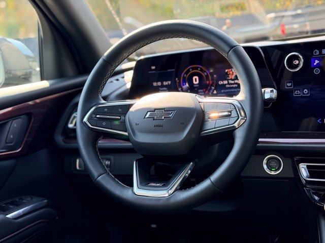 Used 2025 Chevrolet Traverse Z71 w/ Driver Confidence Package AWD/4WD image 22