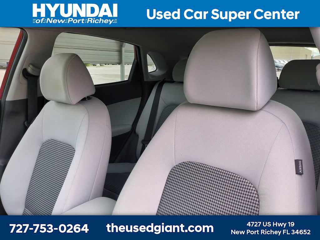 Certified 2022 Hyundai Kona SE FWD image 7