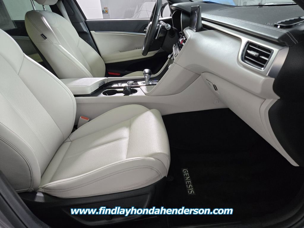 Used 2024 Genesis G70 2.5T image 21
