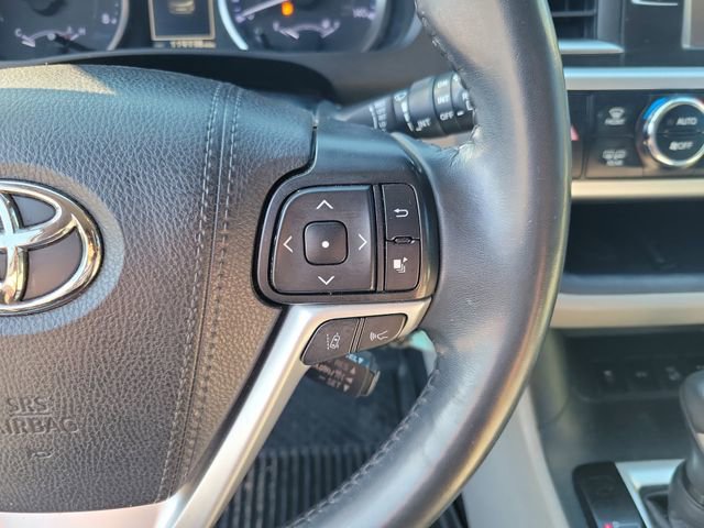 Used 2019 Toyota Highlander Plus AWD/4WD image 19