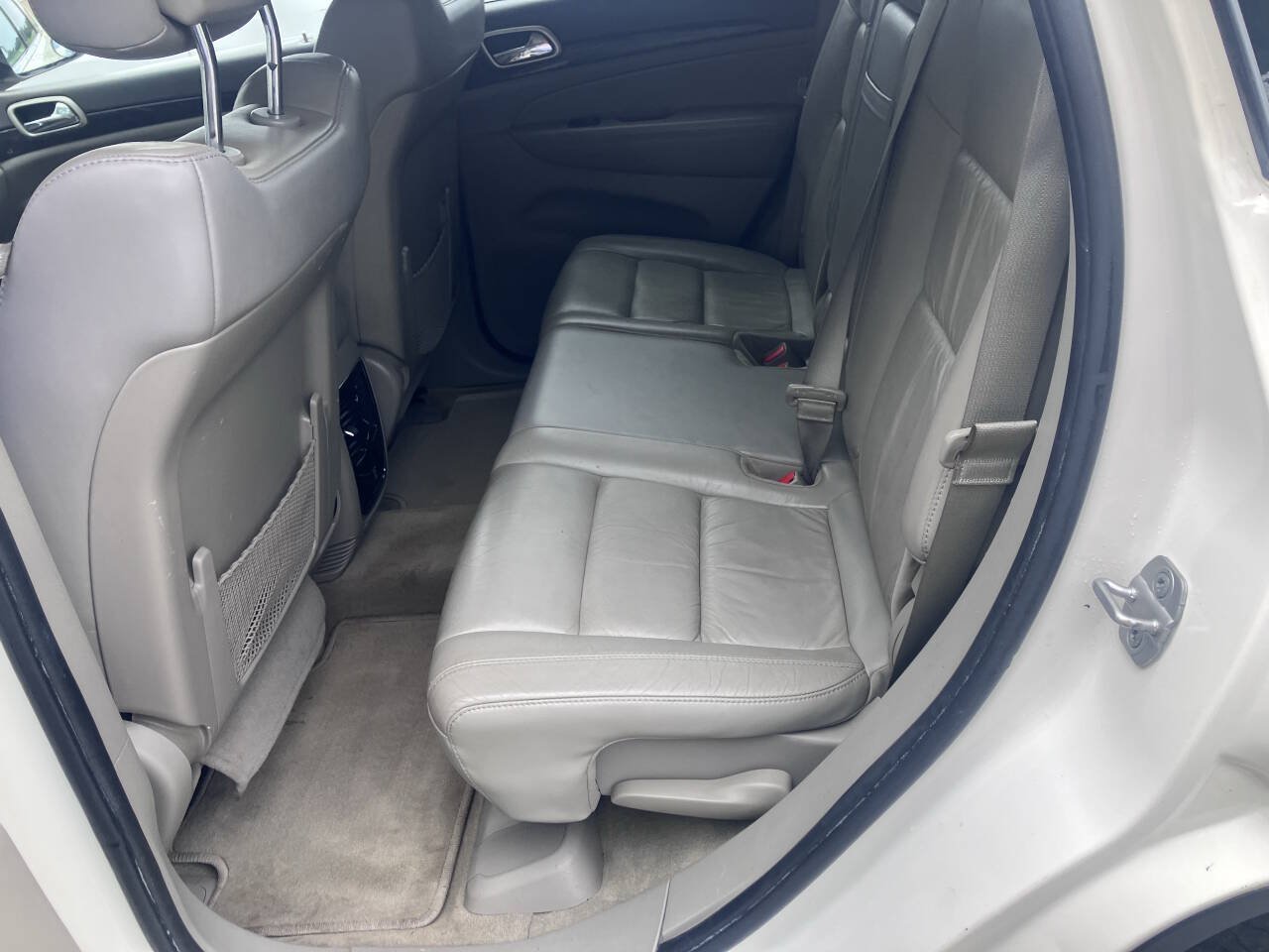 Used 2012 Jeep Grand Cherokee Laredo AWD/4WD image 9