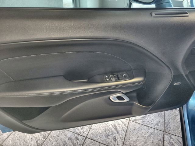 Used 2015 Dodge Challenger R/T Plus image 13