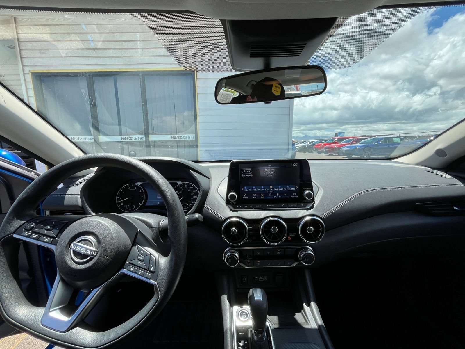 Used 2025 Nissan Sentra SV FWD image 31
