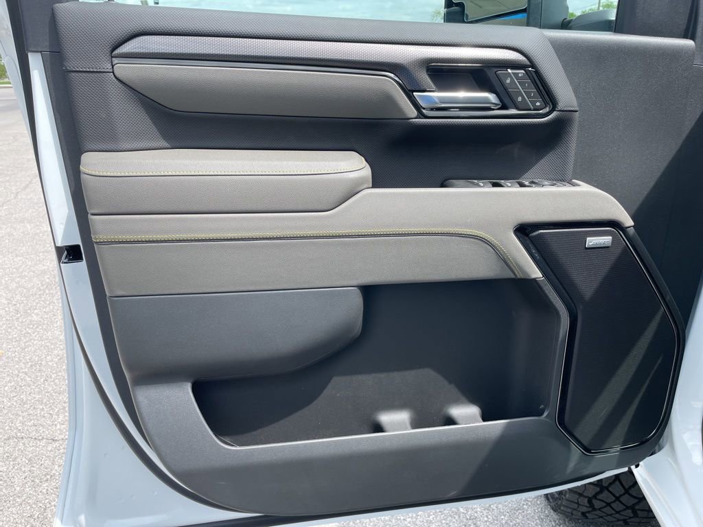 New 2026 Chevrolet Silverado 2500 ZR2 AWD/4WD image 5