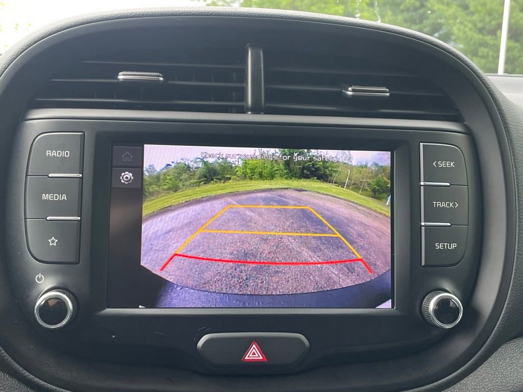 Certified 2022 Kia Soul LX FWD image 32