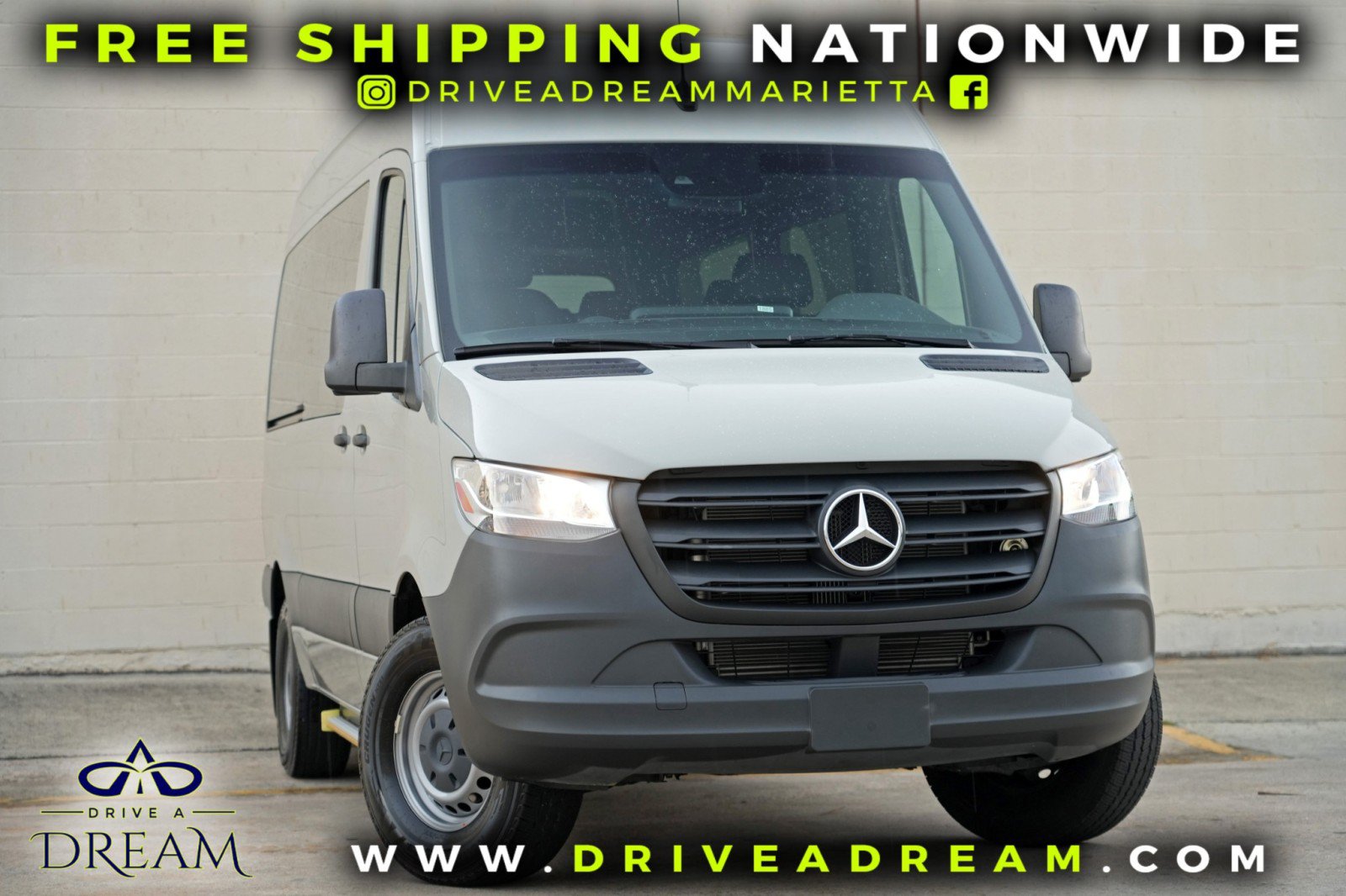 Used 2022 Mercedes-Benz Sprinter 2500 image 2