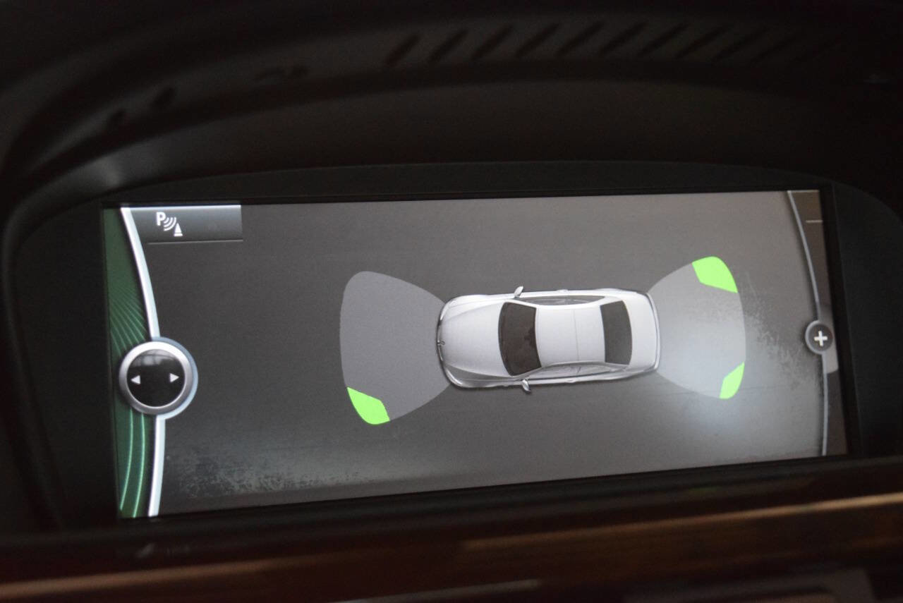 Used 2012 BMW 335i Convertible image 51