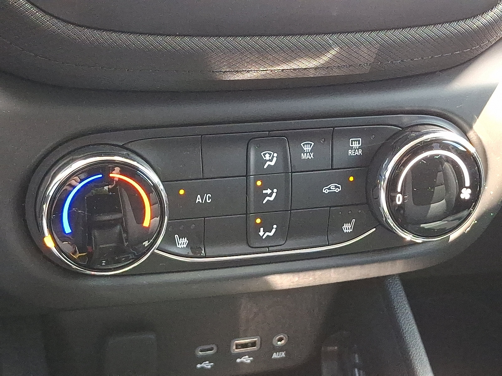Used 2022 Chevrolet TrailBlazer LT w/ Driver Confidence Package AWD/4WD image 15