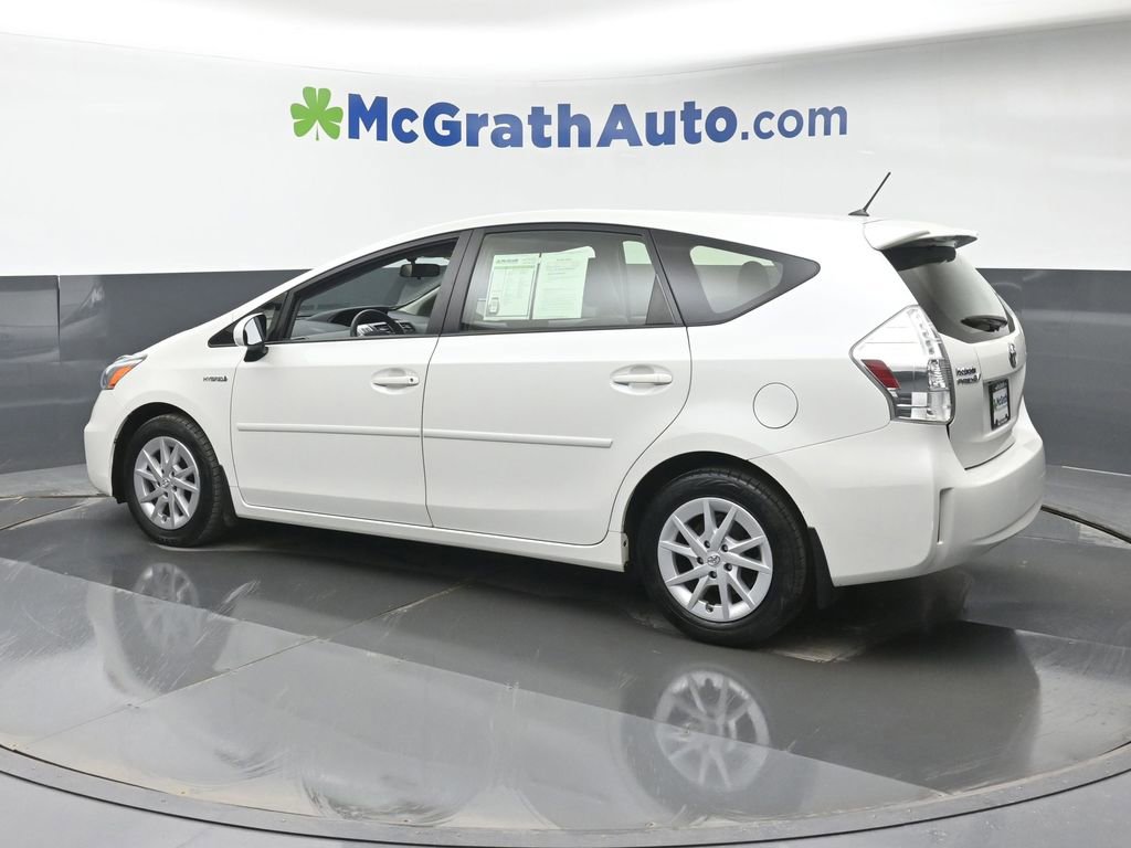 Used 2014 Toyota Prius V Two image 18